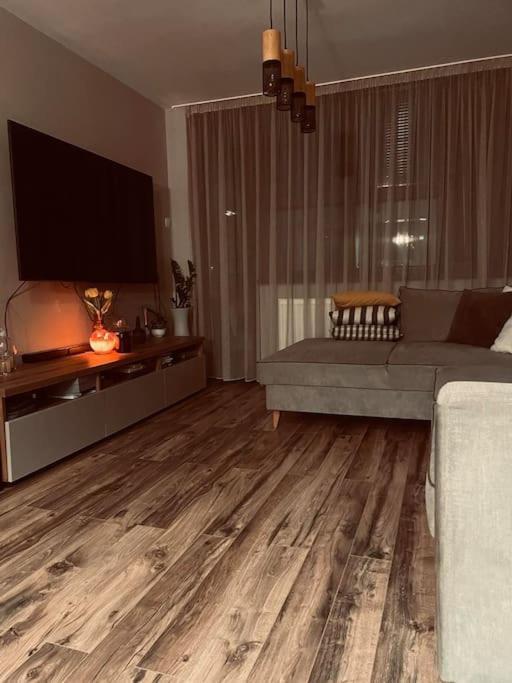 Уютен Апартамент Вергиния Apartment Razgrad Exterior photo